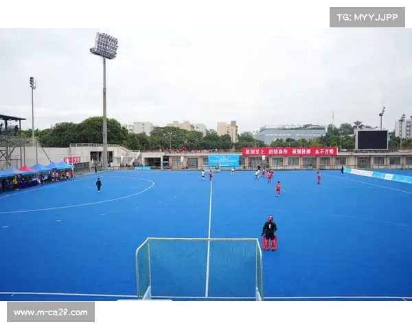 莫旗非遗传承人哈森年逾八旬仍深入校园讲授曲棍球的历史与文化意义